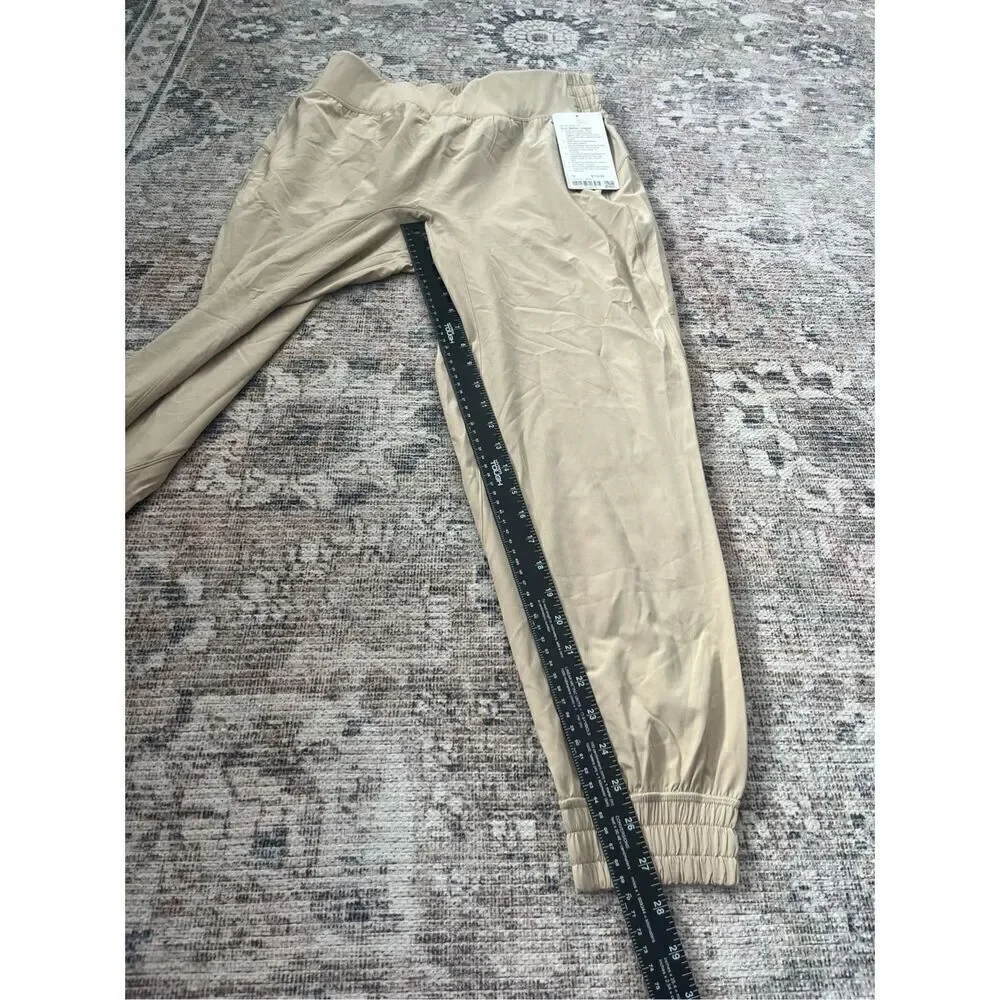 NWT Lululemon Sun Setter Jogger